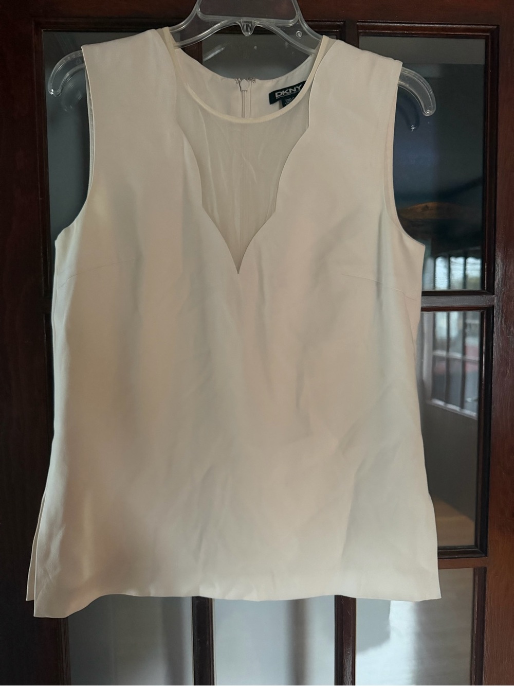 DKNY Cream V-Neck Sleeveless Shell Top